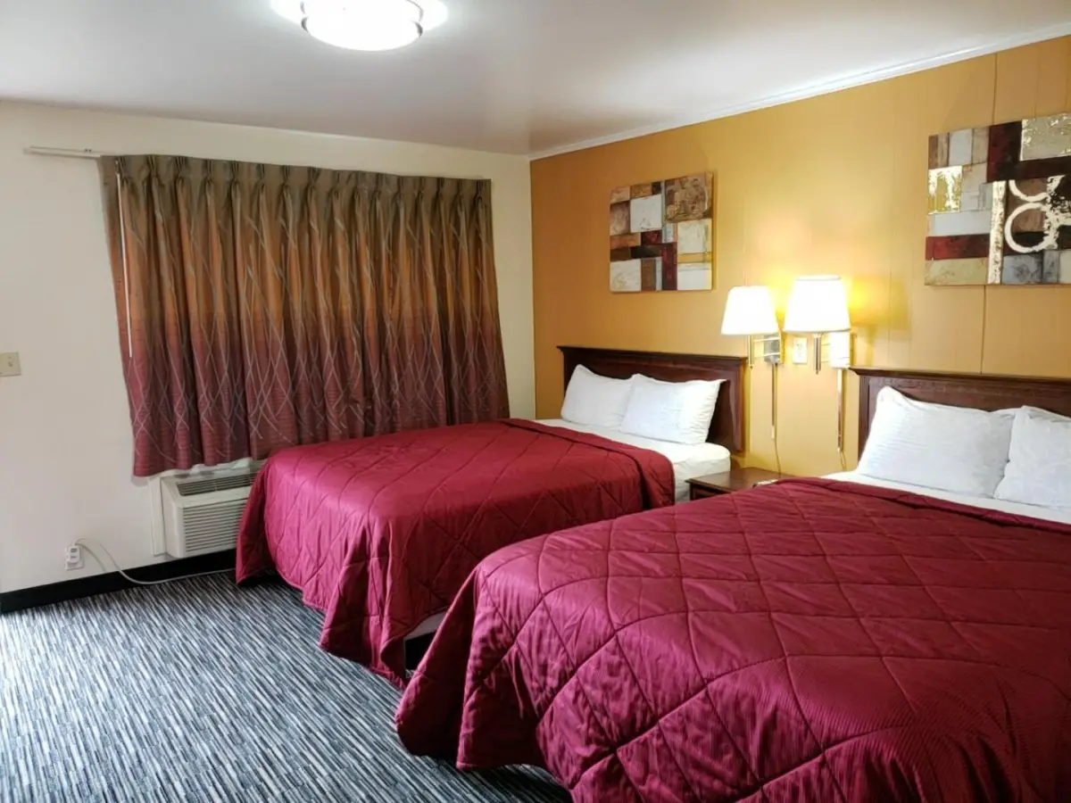 Super 7 Motel Main image